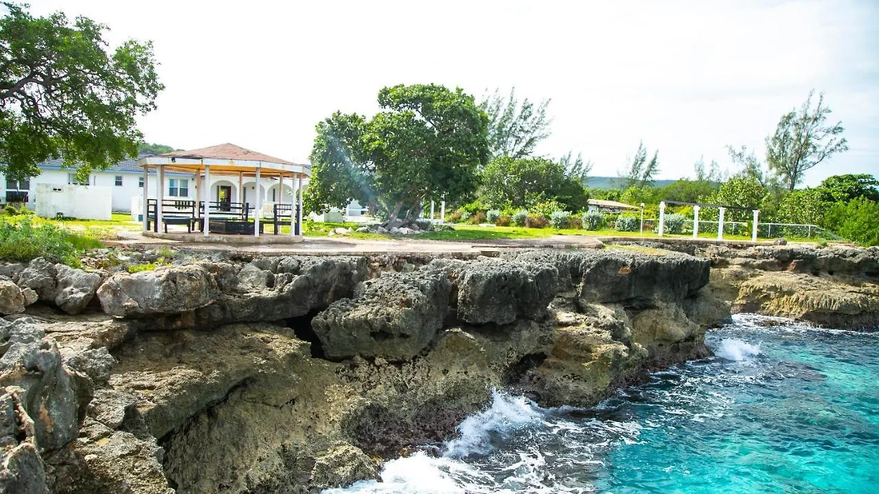 Marantha Villa Discovery Bay